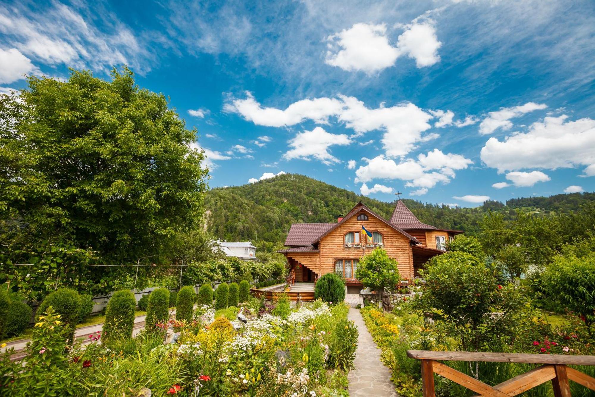 Хата Різьбяра Villa Byalobereska Exterior foto